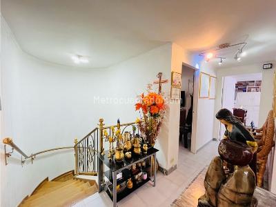 Apartamento de 4 alcobas en venta en Laureles, Medellín, 112 m² · foto 5 de 15
