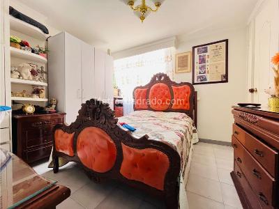 Apartamento de 4 alcobas en venta en Laureles, Medellín, 112 m² · foto 13 de 15