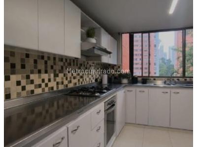 Apartamento de 3 alcobas en venta en El Poblado, Medellín, 140 m² · foto 3 de 20