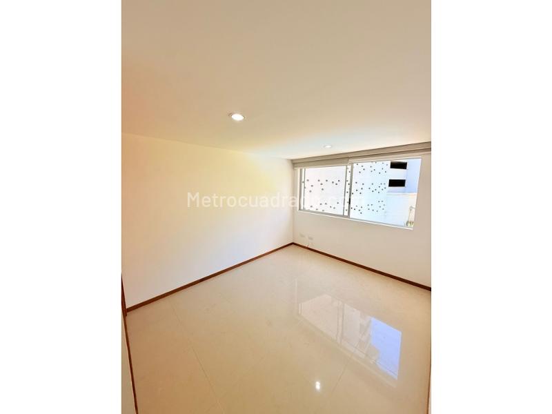 Apartamento en Arriendo, Aves Maria, Sabaneta - Więcej
