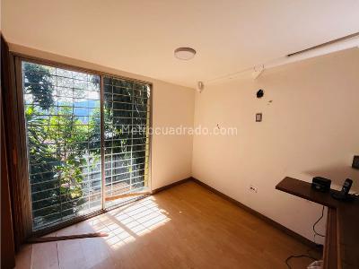 Casa de 3 alcobas en venta en Buenos Aires, Medellín, 190 m² · foto 9 de 15