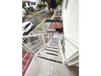 Casa de 4 alcobas en venta en Panamericano, Cali, 200 m² · foto 2 de 9