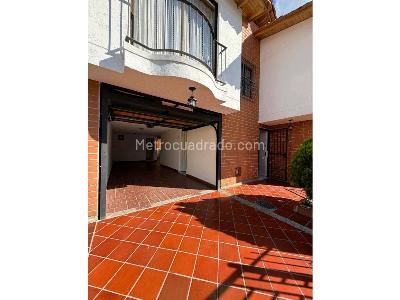 Casa de 5 alcobas en venta en San Antonio De Pereira, Rionegro, 117 m² · foto 2 de 16