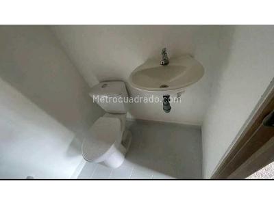 Apartamento de 3 alcobas en venta en Bello, Bello, 76 m² · foto 14 de 19