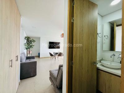 Apartamento en venta en El Poblado, Medellín · foto 8 de 20