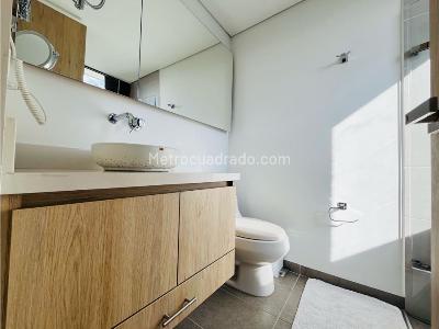 Apartamento en venta en El Poblado, Medellín · foto 17 de 20