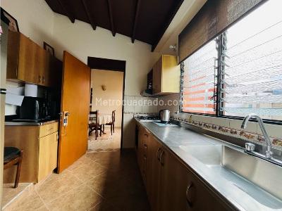 Apartamento de 4 alcobas en venta en Laureles, Medellín, 113 m² · foto 10 de 20
