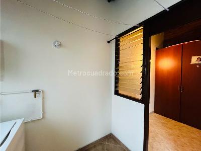 Apartamento de 4 alcobas en venta en Laureles, Medellín, 113 m² · foto 15 de 20