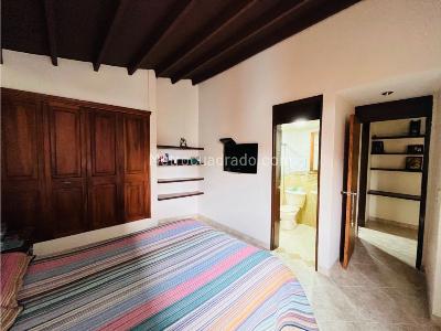 Apartamento de 4 alcobas en venta en Laureles, Medellín, 113 m² · foto 17 de 20