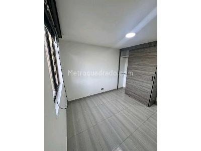 Apartamento de 3 alcobas en venta en Valerias, Bello, 74 m² · foto 4 de 5