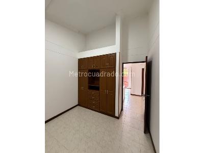 Casa de 4 alcobas en venta en Colseguros, Cali, 106 m² · foto 5 de 20