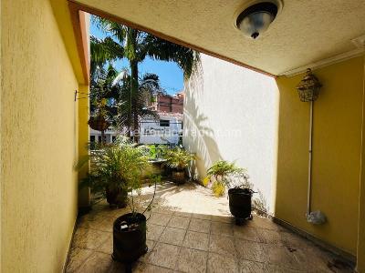 Apartamento de 4 alcobas en venta en Laureles, Medellín, 203 m² · foto 4 de 20