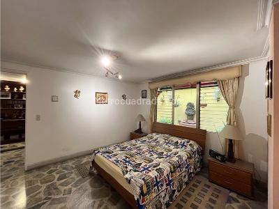 Apartamento de 4 alcobas en venta en Laureles, Medellín, 203 m² · foto 18 de 20