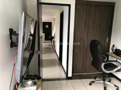 Apartamento en venta en Los Colores, Medellín · foto 10 de 20