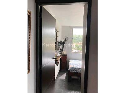 Apartamento en venta en Los Colores, Medellín · foto 15 de 20