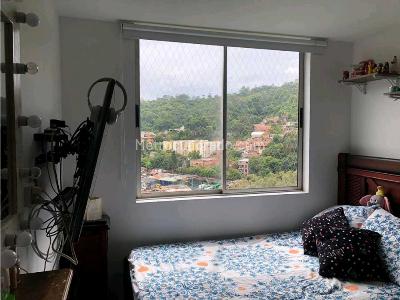 Apartamento en venta en Los Colores, Medellín · foto 18 de 20