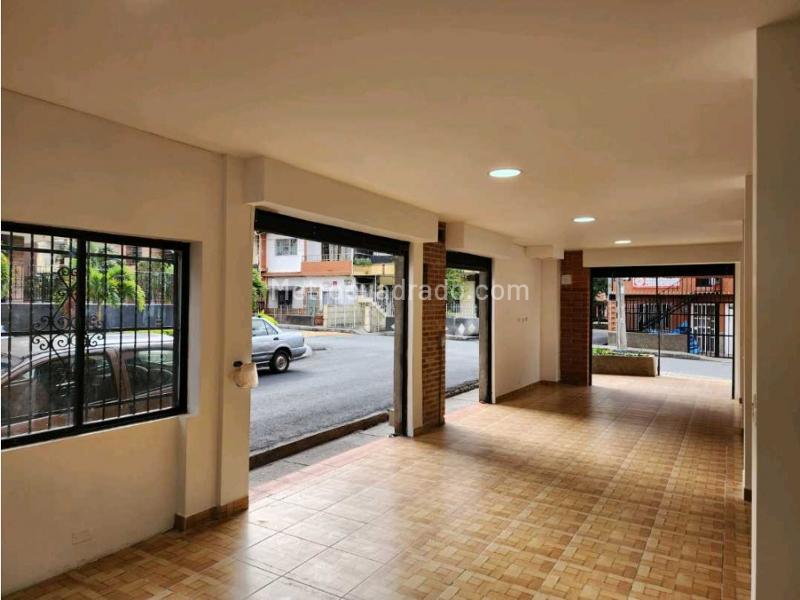 Local Comercial en Arriendo, Occidente  Calasanz, Medellín - Więcej
