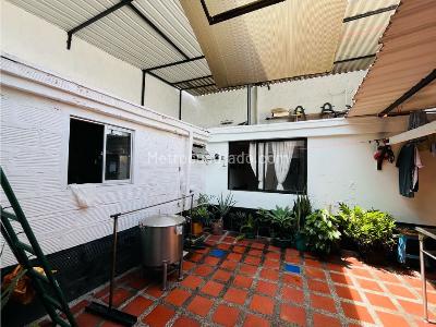 Casa de 4 alcobas en venta en Oriente, Medellín, 140 m² · foto 2 de 16