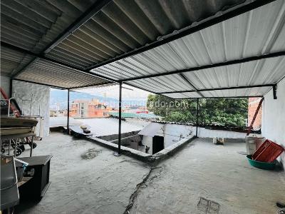 Casa de 4 alcobas en venta en Oriente, Medellín, 140 m² · foto 10 de 16