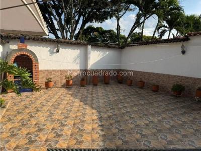 Casa de 4 alcobas en venta en Ciudad Jardin, Cali, 250 m² · foto 4 de 15