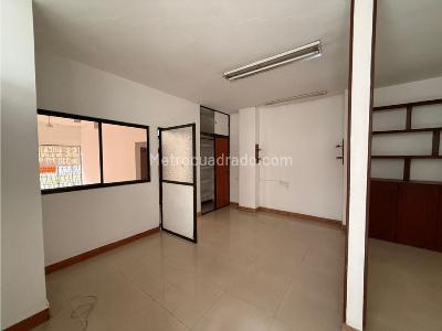 Casa de 5 alcobas en venta en El Cedro, Cali, 315 m² · foto 9 de 19