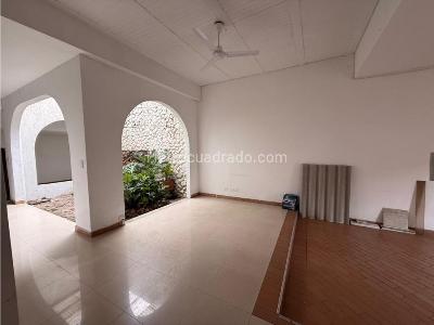 Casa de 5 alcobas en venta en El Cedro, Cali, 315 m² · foto 13 de 19