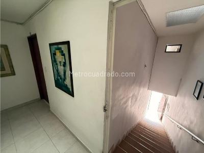 Casa de 5 alcobas en venta en El Cedro, Cali, 315 m² · foto 16 de 19