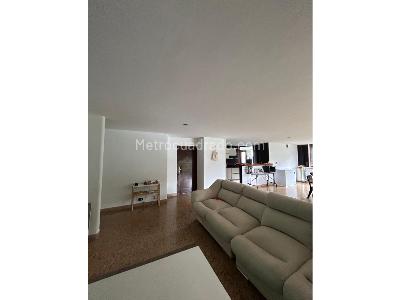 Apartamento de 3 alcobas en venta en Santa Monica Residencial, Cali, 163 m² · foto 4 de 9