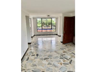 Apartamento en venta en Limonar, Cali · foto 3 de 14