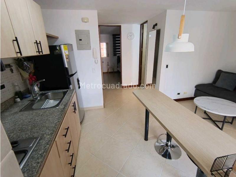 Apartamento Tipo Estudio Amoblado de 1 Alcoba en Laureles (Sin Parqueadero) - 2