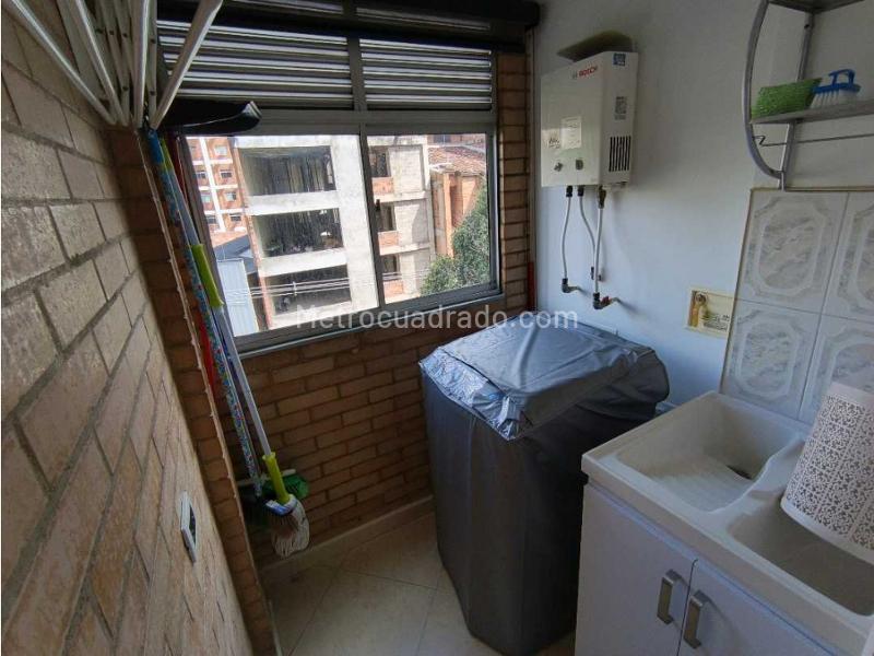Apartamento Tipo Estudio Amoblado de 1 Alcoba en Laureles (Sin Parqueadero) - 3