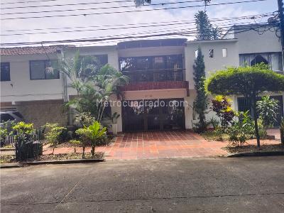 Casa de 5 alcobas en venta en Tequendama, Cali, 400 m² · foto 7 de 14