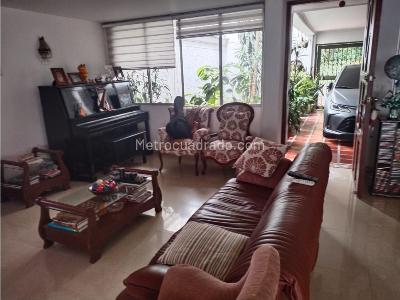 Casa de 5 alcobas en venta en Tequendama, Cali, 400 m² · foto 12 de 14