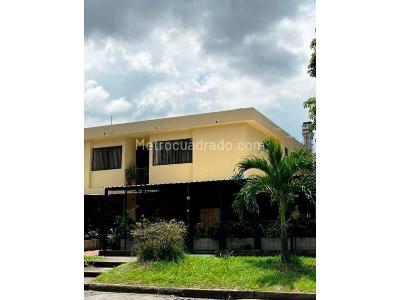 Casa de 4 alcobas en venta en La Flora, Cali, 394 m² · foto 3 de 11