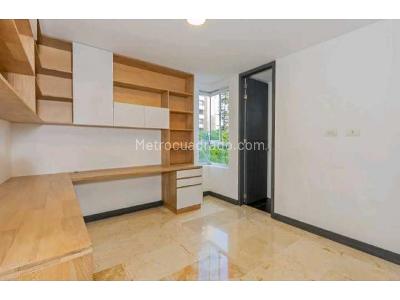 Apartamento de 4 alcobas en venta en Castropol, Medellín, 138 m² · foto 14 de 20