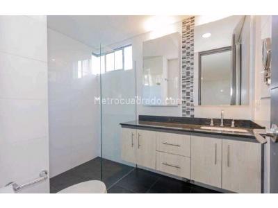 Apartamento de 4 alcobas en venta en Castropol, Medellín, 138 m² · foto 15 de 20