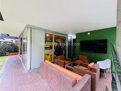 Casa en venta en Loma Del Esmeraldal, Envigado · foto 6 de 20