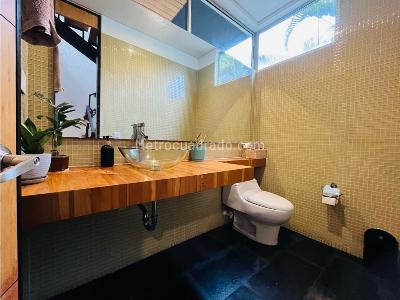 Casa en venta en Loma Del Esmeraldal, Envigado · foto 9 de 20