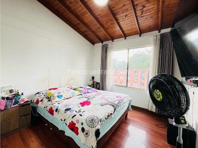 Apartamento de 3 alcobas en venta en El Poblado, Medellín, 77 m² · foto 2 de 20