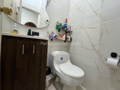 Apartamento de 3 alcobas en venta en El Poblado, Medellín, 77 m² · foto 5 de 20