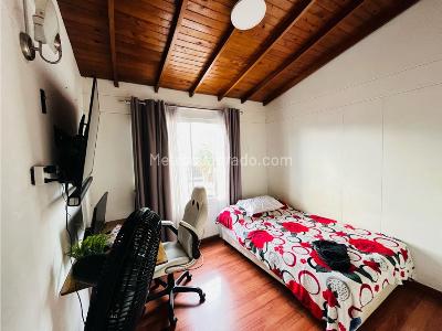 Apartamento de 3 alcobas en venta en El Poblado, Medellín, 77 m² · foto 6 de 20