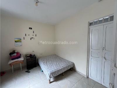 Apartamento en venta en Prado Centro, Medellín · foto 2 de 13