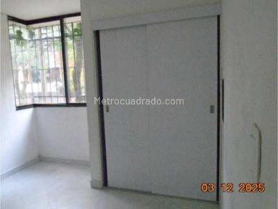 Apartamento en venta en Laureles, Medellín · foto 2 de 8