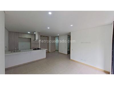 Apartamento de 2 alcobas en venta en Loma De Las Brujas, Envigado, 80 m² · foto 3 de 15