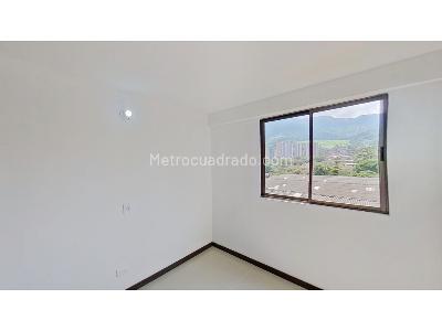 Apartamento de 3 alcobas en venta en Niquia, Bello, 66 m² · foto 5 de 20