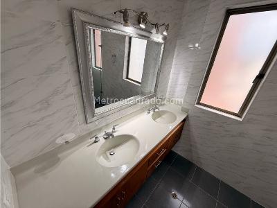 Apartamento de 3 alcobas en venta en El Ingenio, Cali, 220 m² · foto 18 de 20