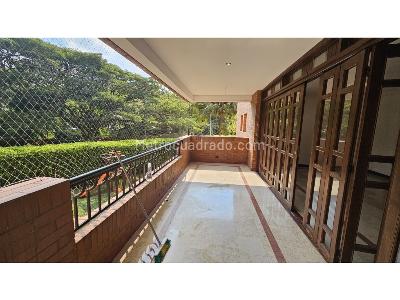 Apartamento en venta en Ciudad Jardin, Cali · foto 4 de 13