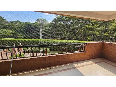 Apartamento en venta en Ciudad Jardin, Cali · foto 5 de 13
