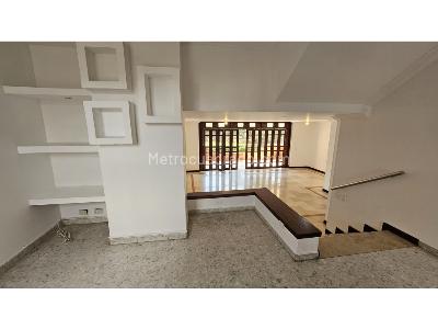 Apartamento en venta en Ciudad Jardin, Cali · foto 10 de 13