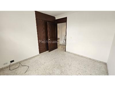 Apartamento en venta en Ciudad Jardin, Cali · foto 11 de 13